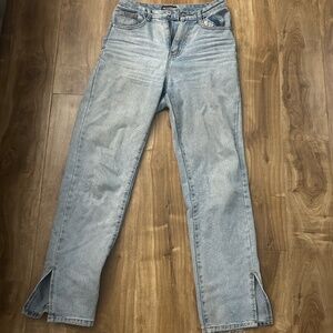 High-waisted light wash jeans